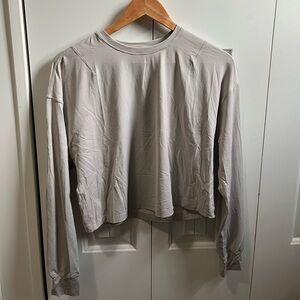 Lululemon Abrasion-Resistant Training Long-Sleeve Shirt. Size 6.